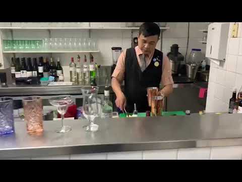 How to make fresh lychee caprioska