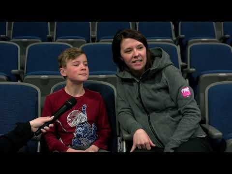 Learning Curling with Mrs. Scheidegger - Hogline