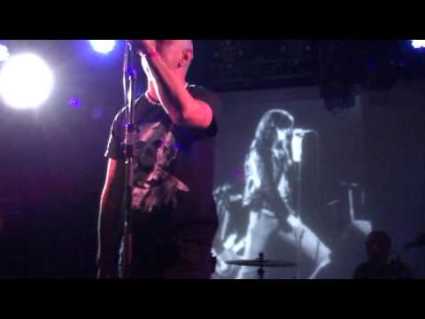 ROMANES + CHEF RAGOO  - sheena is a punk rocker - Circolo Degli Artisti - 11-07-2013