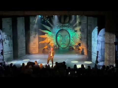 Dávej Ber - Divadlo Brodway - Sagvan Tofi