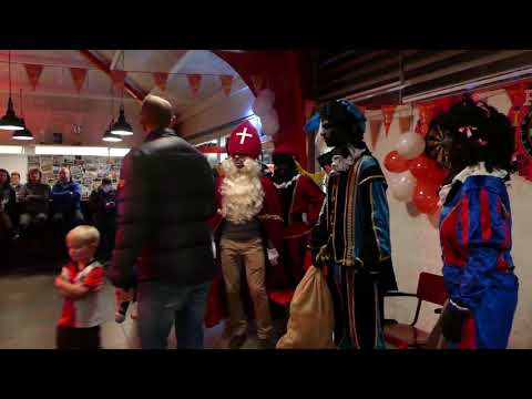 Sinterklaas op bezoek bij MVV '27