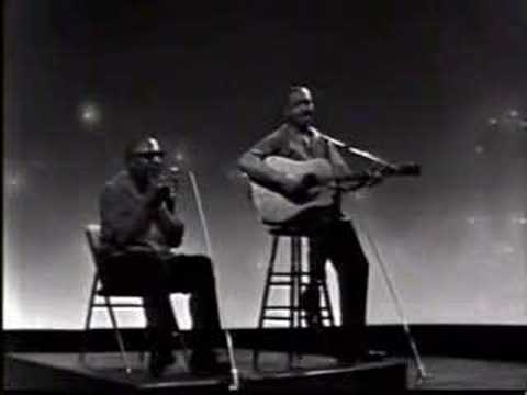 Brownie McGhee - Cornbread and Peas