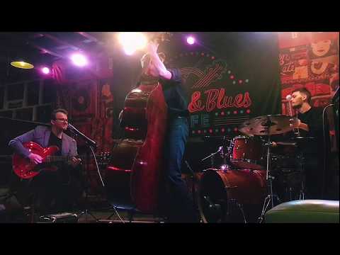 V_V Trio - "Eyes Far Away" (Victor Chaplygin)