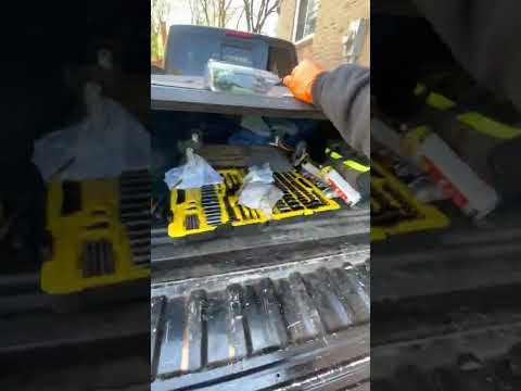 Installing ford ranger/mazda bseries poplock tailgate. Part 1-removing mechanism