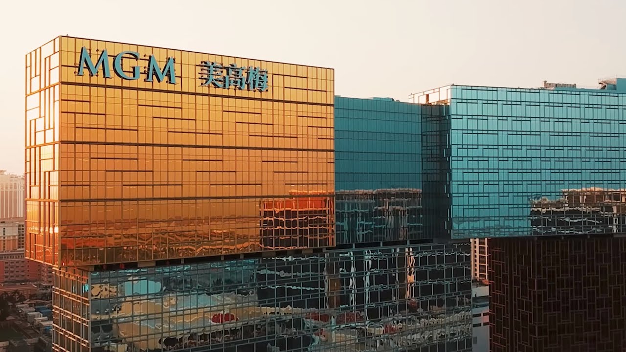 See the amazing glass roof and modern design of The Spectacle in Macau.