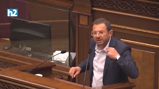 «Անջատե՛ք խոսափողը»․ Մի րոպե սուս՝ մի խելոք մարդ չկար կառավարությունում. Մանուկյանի խոսքը կիսատ մնաց