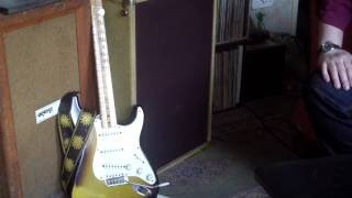 Video thumbnail for 1970 Orange Matamp 2x12 - Smokey amp - '56 Stratocaster relic by Paul McCaffrey - fendermac