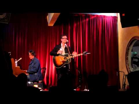 Dan Wilson - Not Ready to Make Nice (Live at Room 5)