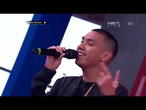 Rayi Putra - Pretty Girl (Performance)