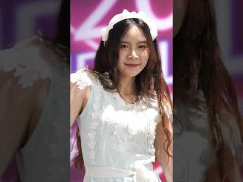 201107 Daisy Daisy Wawa - Heal @ BHF2020 ICONIC IDOL FEST STAGE 2 [Fancam 4K 60p]