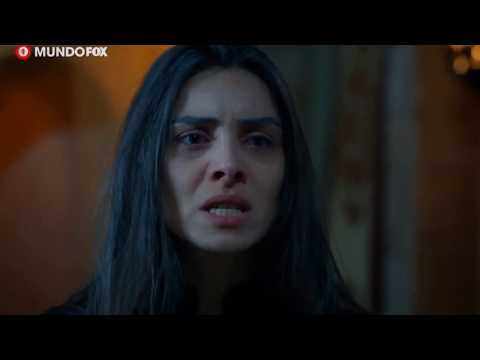 Mahidevran ahorca a Hurrem por la muerte de Mustafa