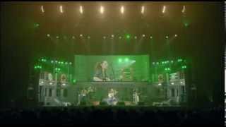 Yui - Laugh Away Live 5th Tour 2011-2012