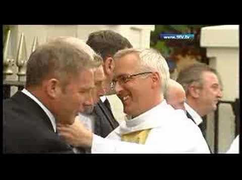 Tommy Burns Funeral - stv