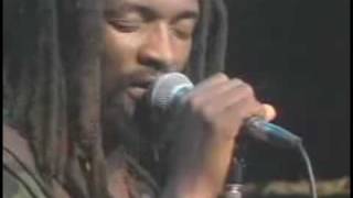 lucky dube   reggae strong live