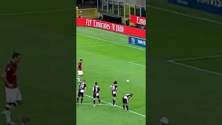 Download lagu Cristiano Ronaldo Tries To Provoke Zlatan Ibrahimovic mp3