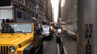 FDNY TOWER LADDER 21 RESPONDING AROUND W. 38TH ST. & 7TH AVE. IN MIDTOWN, MANHATTAN, NEW YORK CITY.