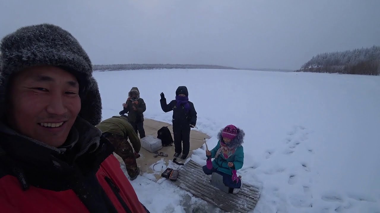 Рыбалка с Детьми Севера - в Якутии зимой Yakutia