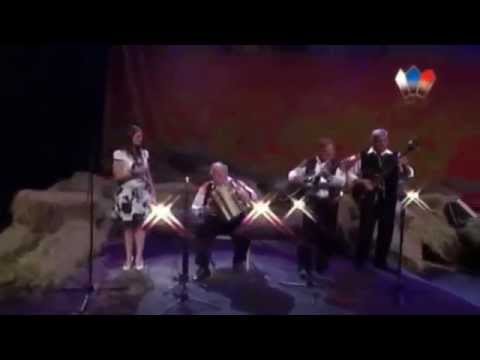 Ansambel Franc Flere s pevko Matejo -  Kadar cesnje zacveto