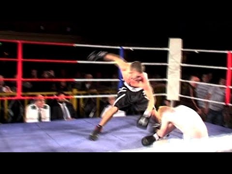 Classic Unlicensed Boxing - 6 Knockdowns!