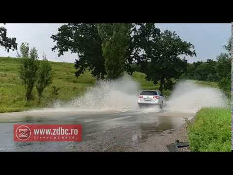 Drumul Bacau Moinesti a fost inundat 19 iulie 2018