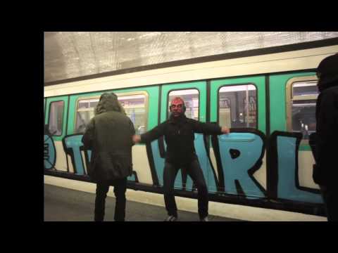 The Harlem shake. Paris metro.