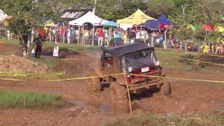 preview picture of video 'Jonathan B - Jeep CJ-7 454ci 43 TSL/SX - Club 4x4 Panama'