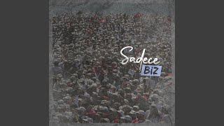 Musik-Video-Miniaturansicht zu SADECE BİZ Songtext von Ozbi