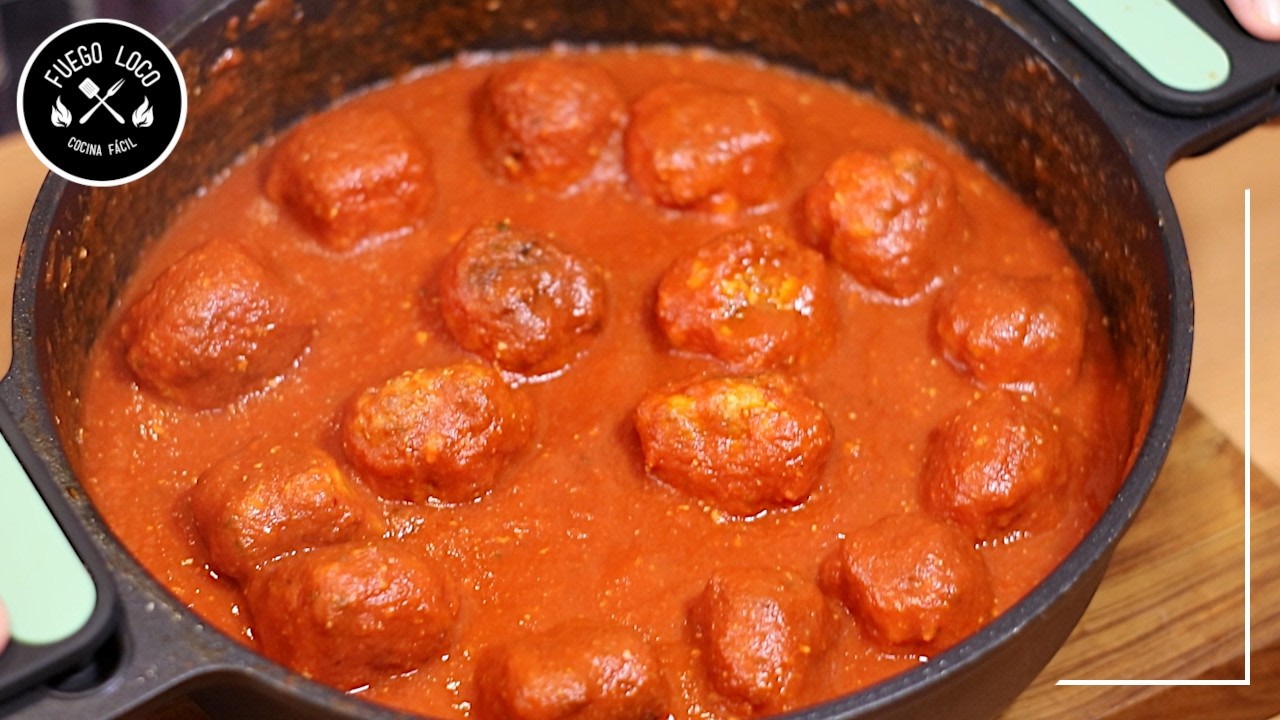 Meatballs with Tomato Sauce: The simplest and most delicious recipe! Ready in minutes.