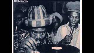 The Upsetters / Dark moon ( rare tune )