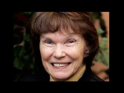 Danielle Mitterrand dies in France aged 87