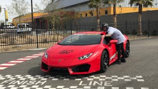 Driving a Lamborghini Huracan at speed Vegas