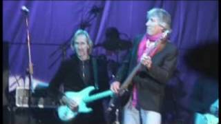 ROGER WATERS &amp; ERIC CLAPTON - comfortably numb