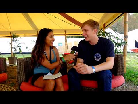 George Ezra - Sarah's Interview - Rock en Seine Festival