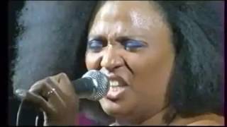 The Bellrays (live) - Change The World & Detroit Breakdown