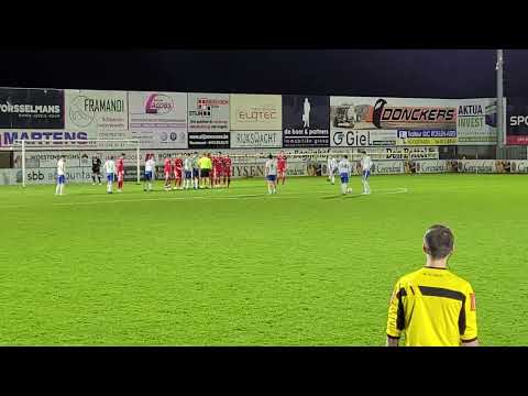 vrije trap in de slotfase voor Ksk Tongeren uit op Hoogstraten vv #ksktongeren