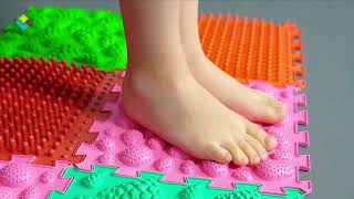 Masážní podložka Ortek Dinosauři Puzzle 10 prvků + 6 trojúhelníků