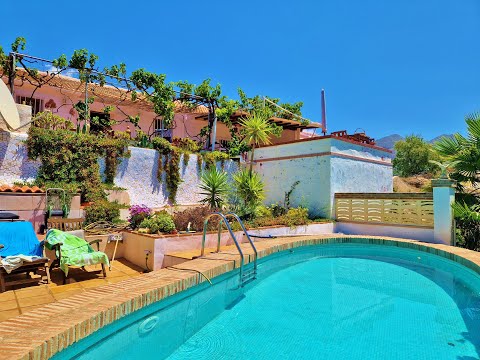 AX1245 - Casa Mari Trini