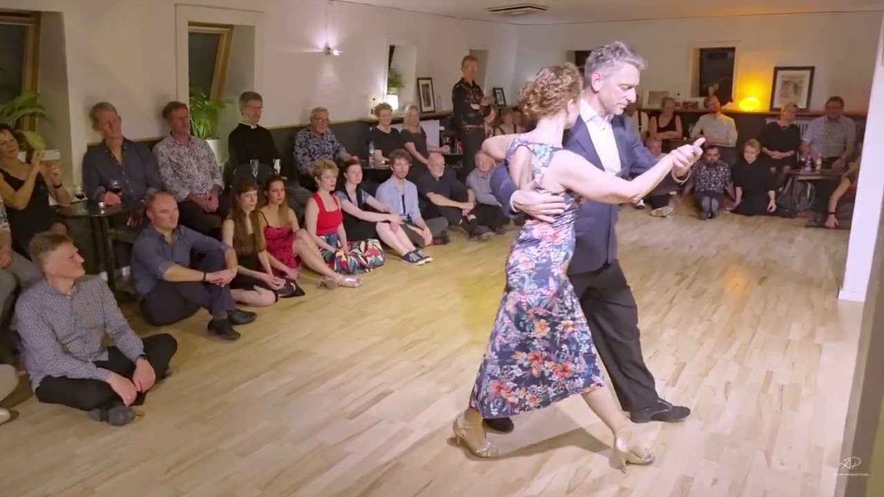 Bryndis Halldorsdottir & Hany Hadaya dancing Di Sarli - Bahia Blanca. Goodbye Milonga 25/11-22.
