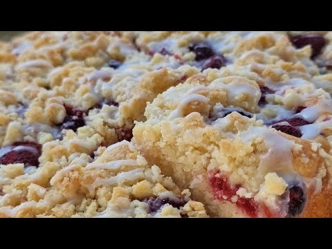 Weicher Blechkuchen mit Himbeeren und Streusel in 10min zubereitet