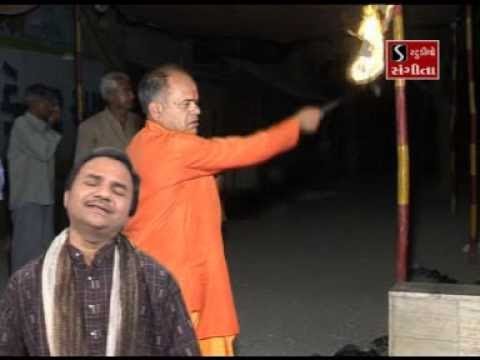 Hemant Chauhan - Chare Dhame Chamund Maa Ni Aarti Thay