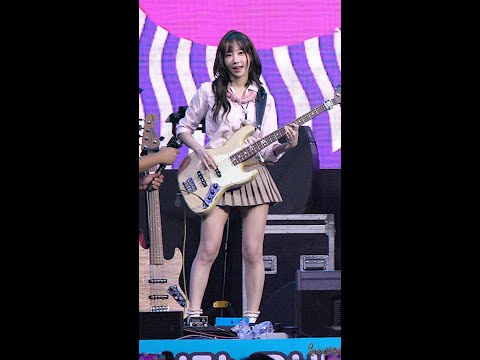 QWER 마젠타, '고민중독' | 허준축제 허준음악회 직캠(fancam) | 241013