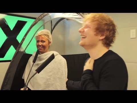 Ed plays 'Spray Tan Bingo': x Tour Diary (Part I)