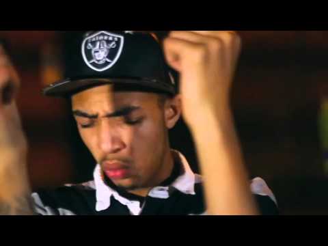 Yung Fume - Piff It Up @YungFumeLitm | Link Up TV