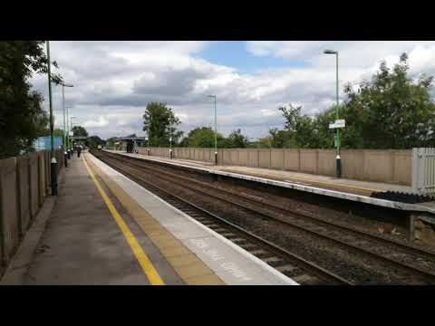 40145+37190 whistle past Tamworth 21/7/20
