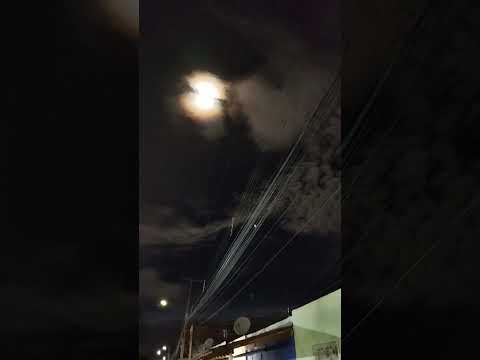 Linda noite de Lua cheia sertão nordestino Ibimirim Pernambuco.