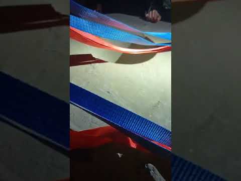 ילד נתקע בתוך קוביית בטון בצפון נתניה (וידאו)