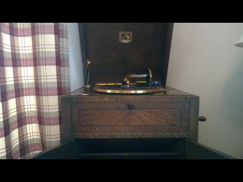 Ella Logan Hoagy Carmichael - Two Sleepy People - Parlophone 78rpm - HMV 511 Gramophone