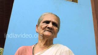 Folk medicine for eye ailments - Tabernaemontana divaricata 