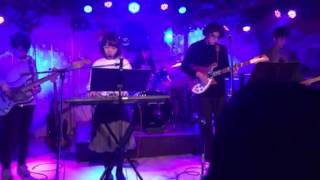 Headbanging In The Mirror/Ducktails (Cover)