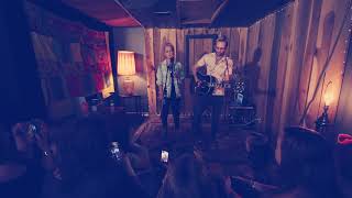 "Help Me Make It Thru the Night" // Meghan Linsey